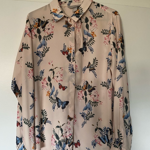 H&M Butterfly Blouse - Picture 1 of 1